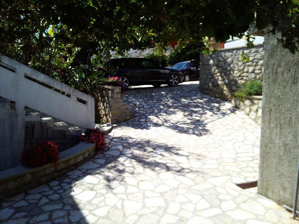 Apartments Keti Pag Town Exterior foto